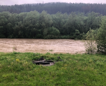 Platí hydrologická výstraha 3 stupňa pred povodňami